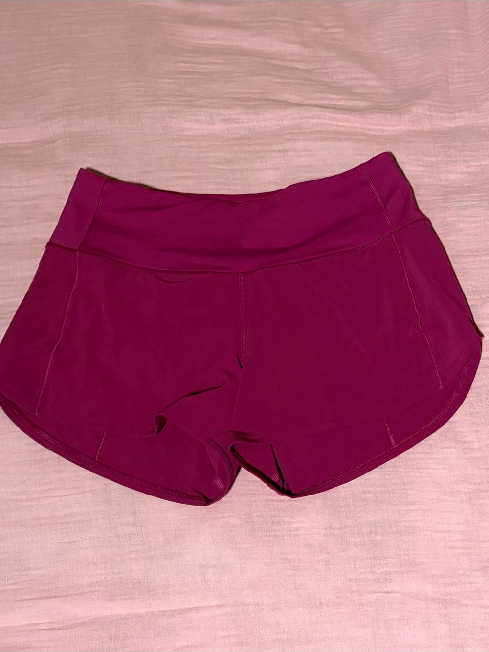 LULULEMON SPEED UPS 3.5” inseam — Raspberry